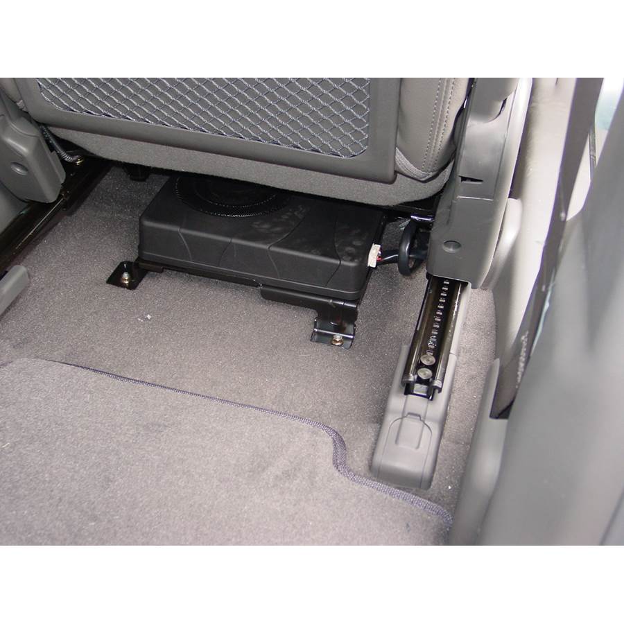 2007 Hyundai Tucson Under front seat speaker location