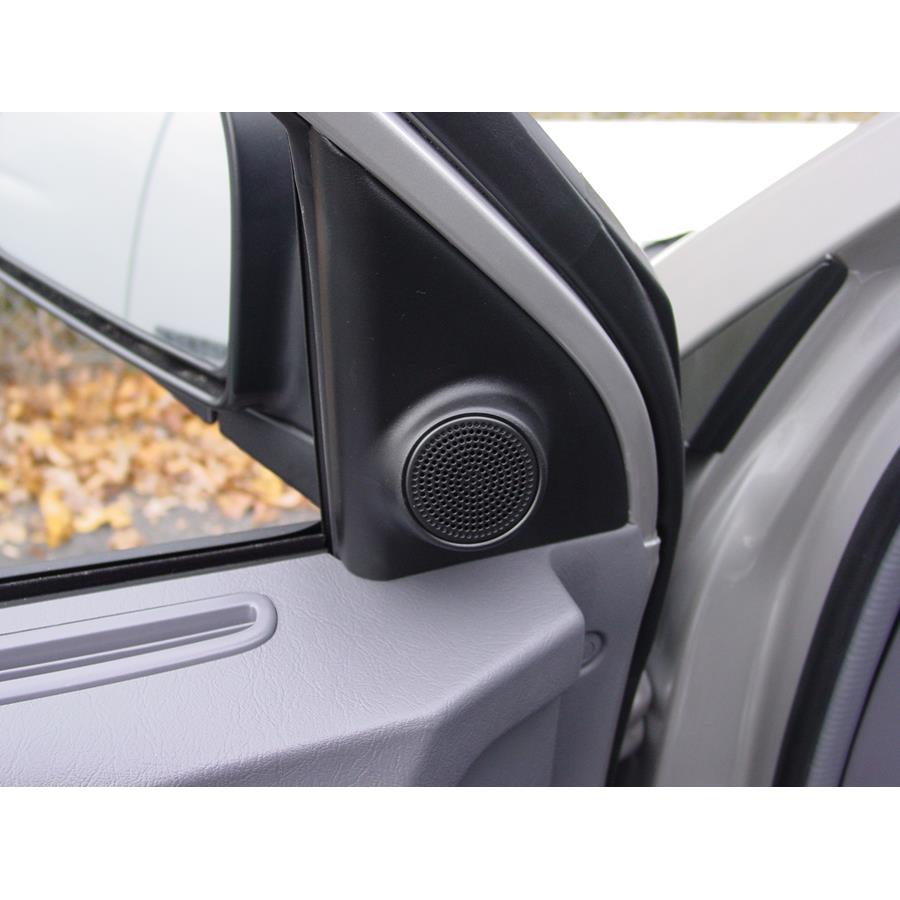 2009 Hyundai Tucson Front door tweeter location