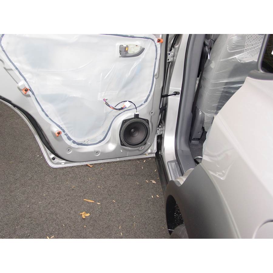 2007 Hyundai Tucson Rear door speaker