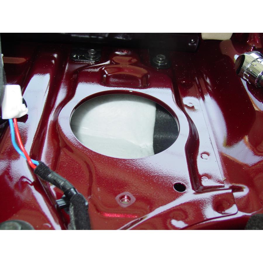 2013 Hyundai Genesis Rear deck speaker removed