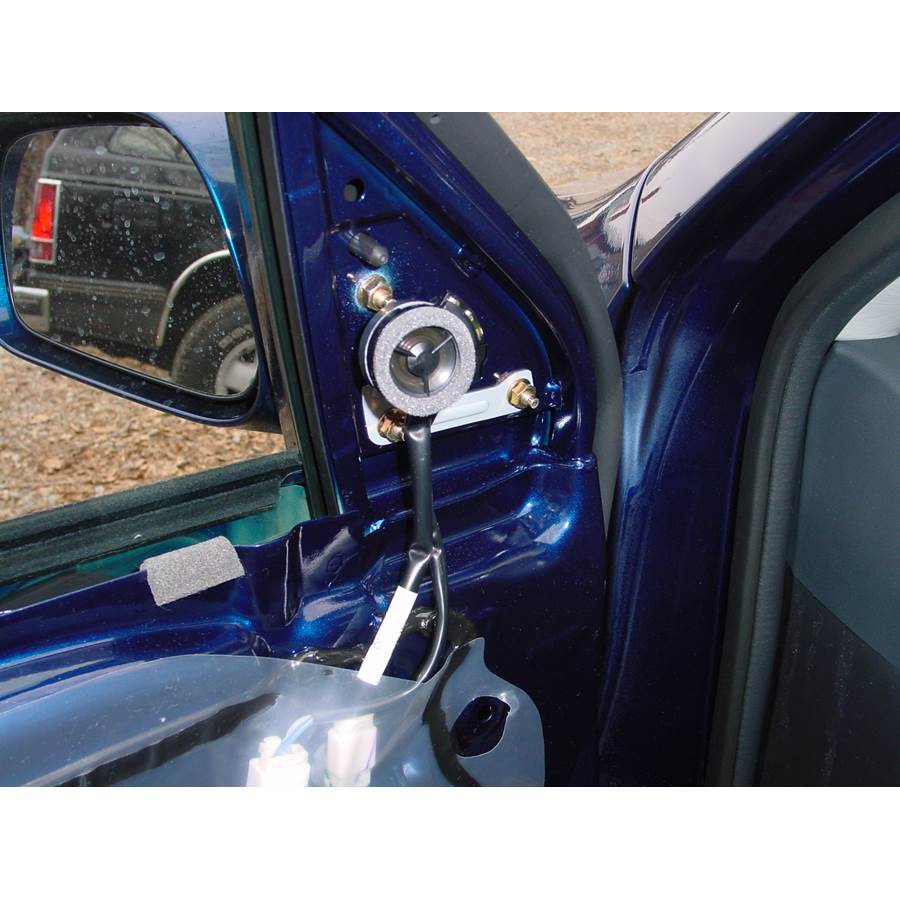 2003 Toyota Matrix Front door tweeter