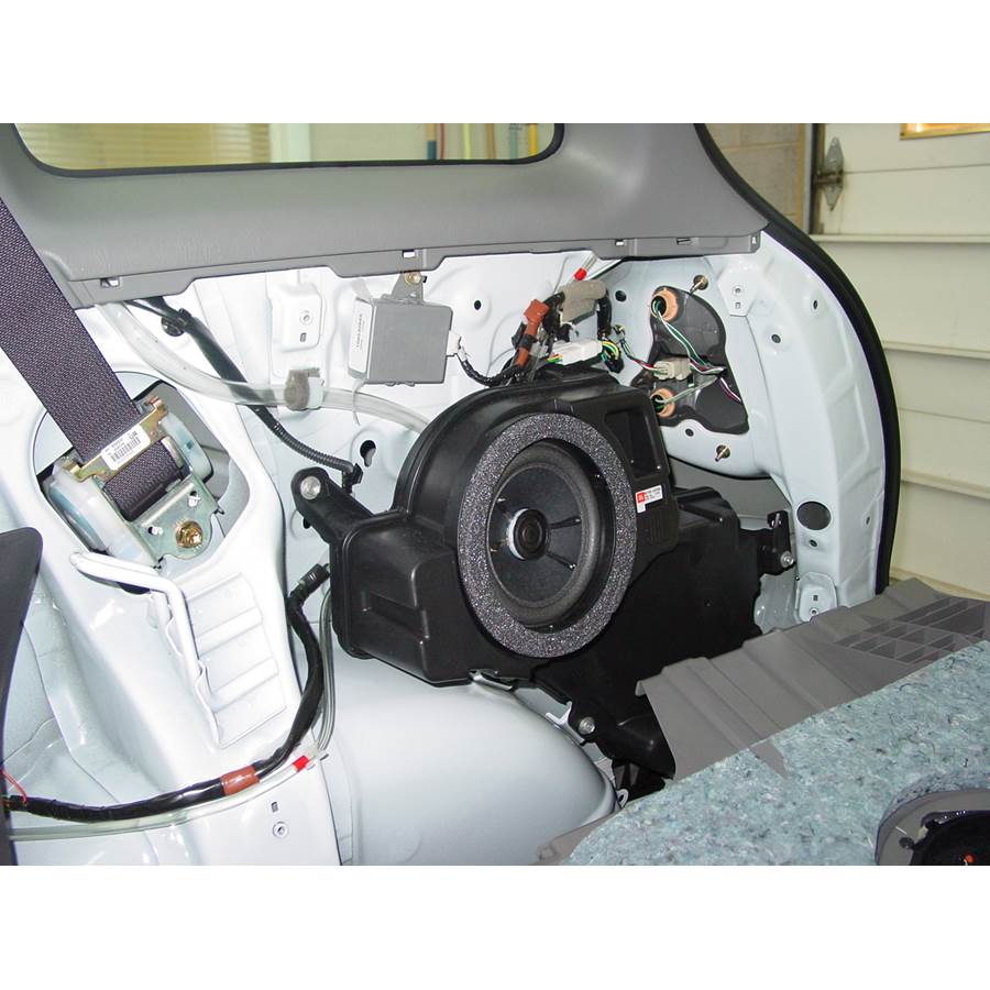 2008 Toyota Matrix Far-rear side speaker