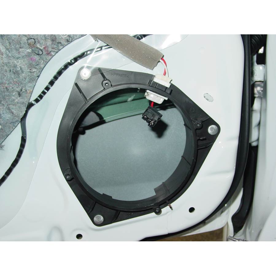 2005 Toyota Matrix Front door woofer removed