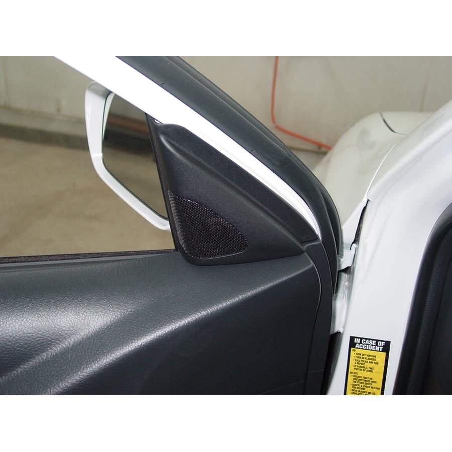 2008 Toyota Matrix Front door tweeter location