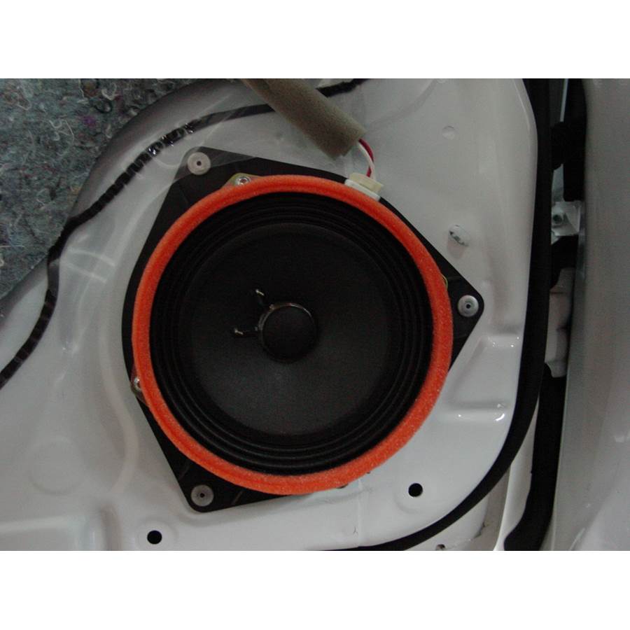 2006 Toyota Matrix Front door woofer