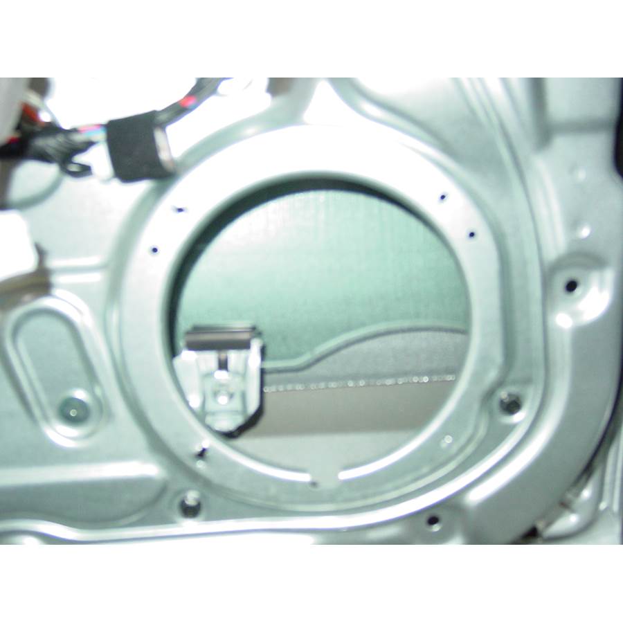 2009 Hyundai Elantra Touring Front door woofer removed