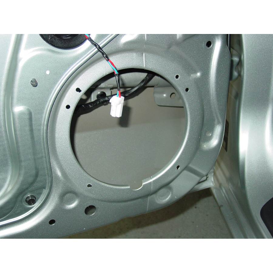 2010 Hyundai Elantra Touring Rear door speaker removed