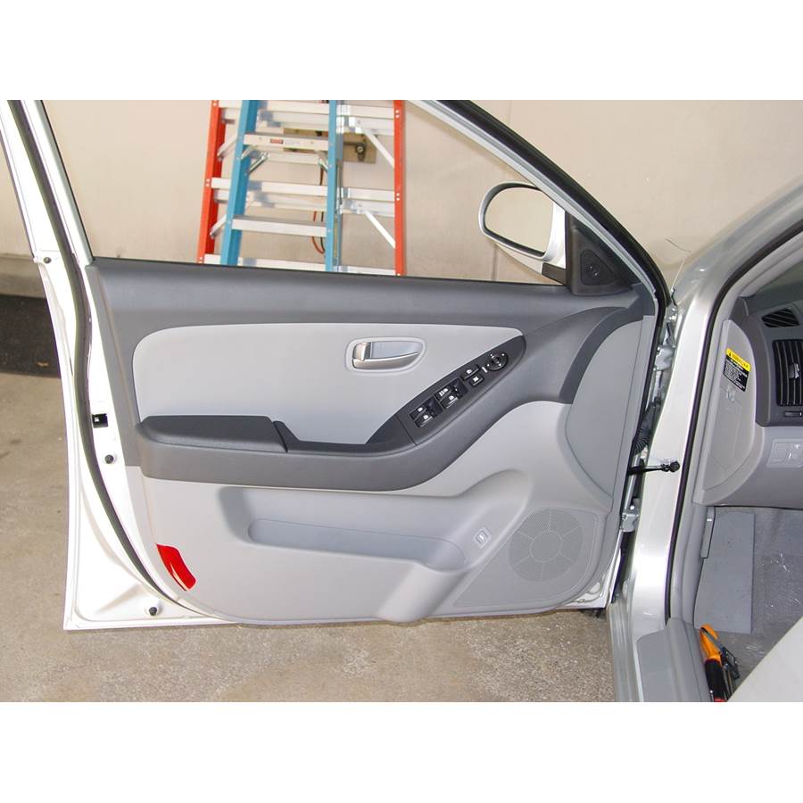 2008 Hyundai Elantra Front door speaker location