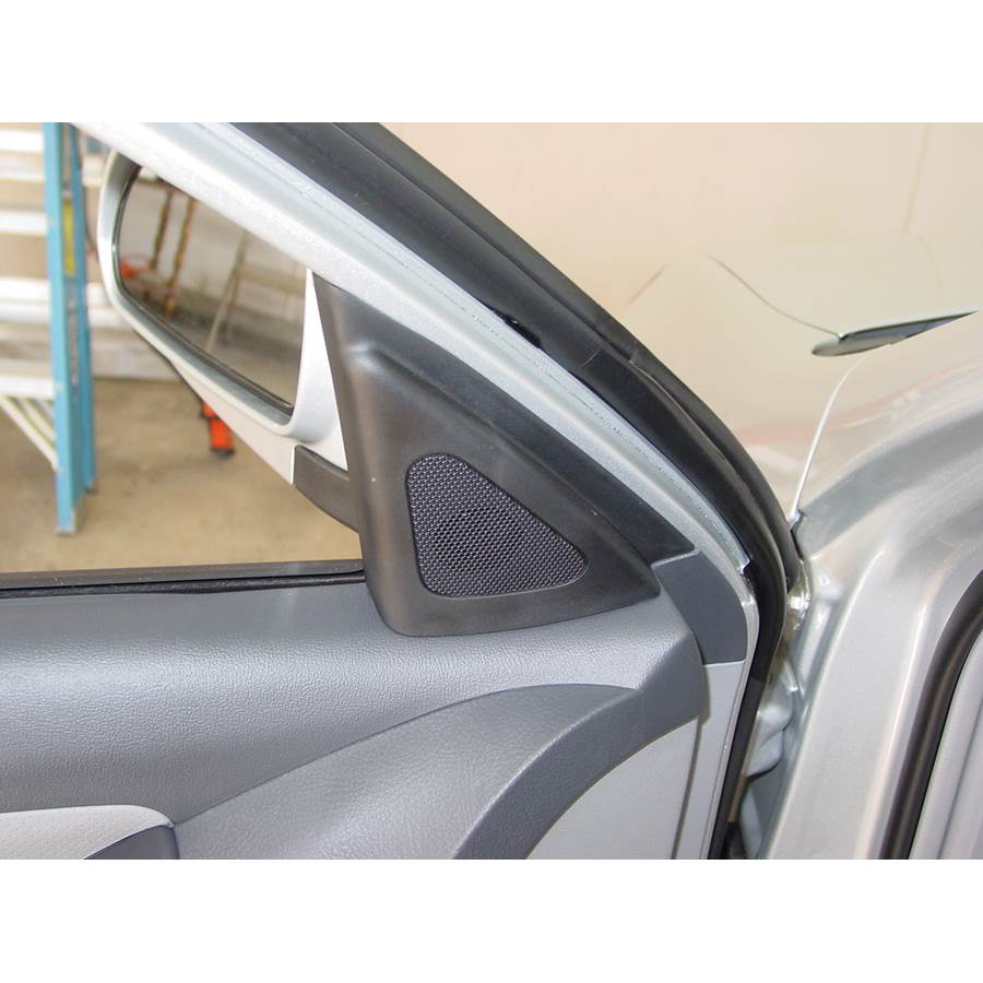 2009 Hyundai Elantra Front door tweeter location