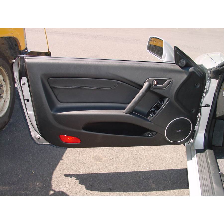 2003 Hyundai Tiburon Front door speaker location