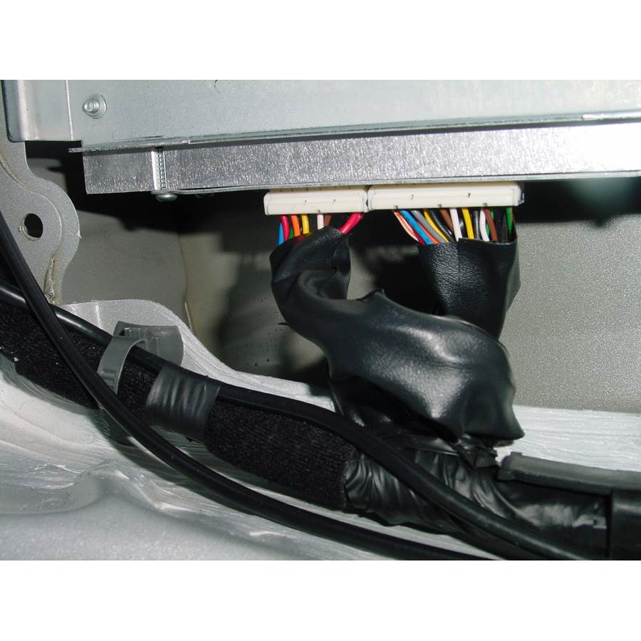 2005 Hyundai Tiburon Factory amplifier