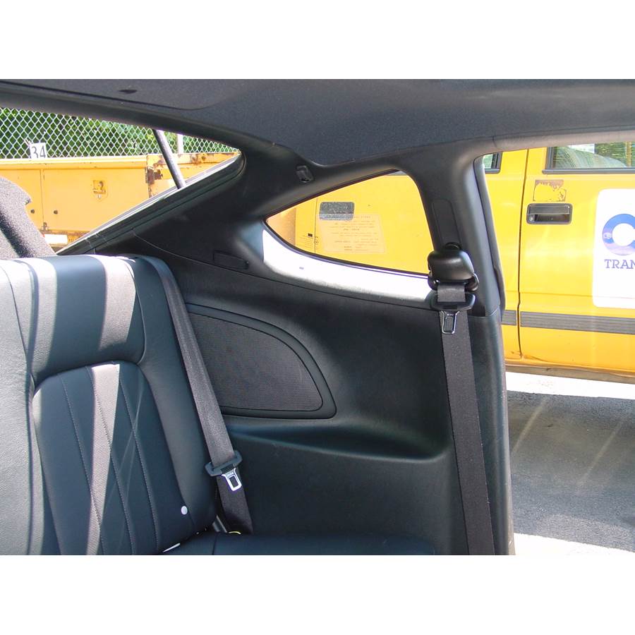 2003 Hyundai Tiburon Rear side panel speaker location