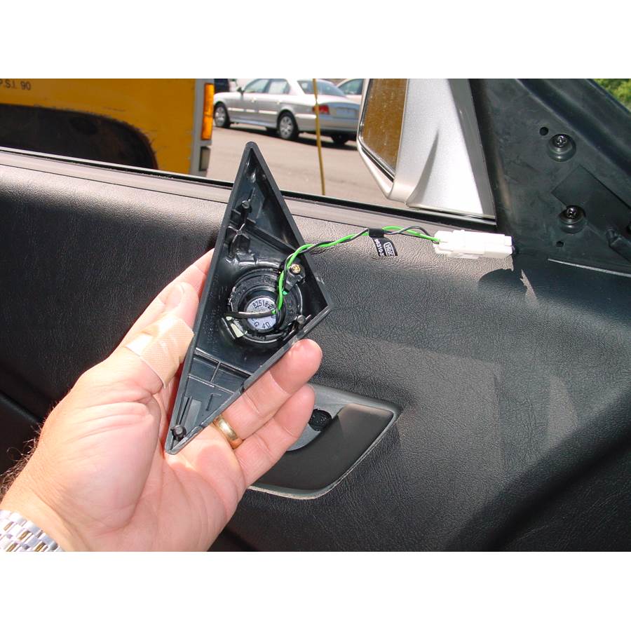 2005 Hyundai Tiburon Front door tweeter