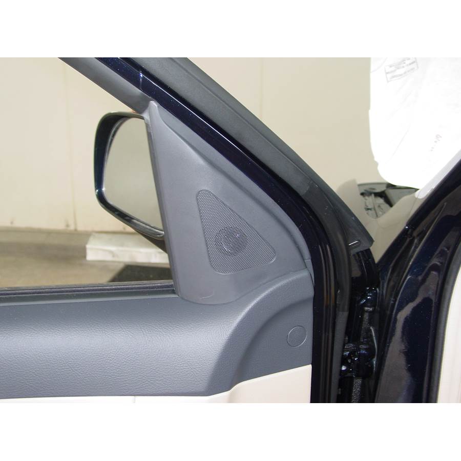 2010 Hyundai Santa Fe Front door tweeter location