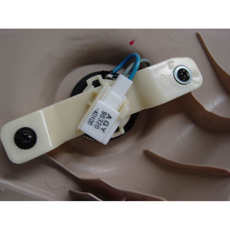 2007 Hyundai Entourage Front pillar speaker