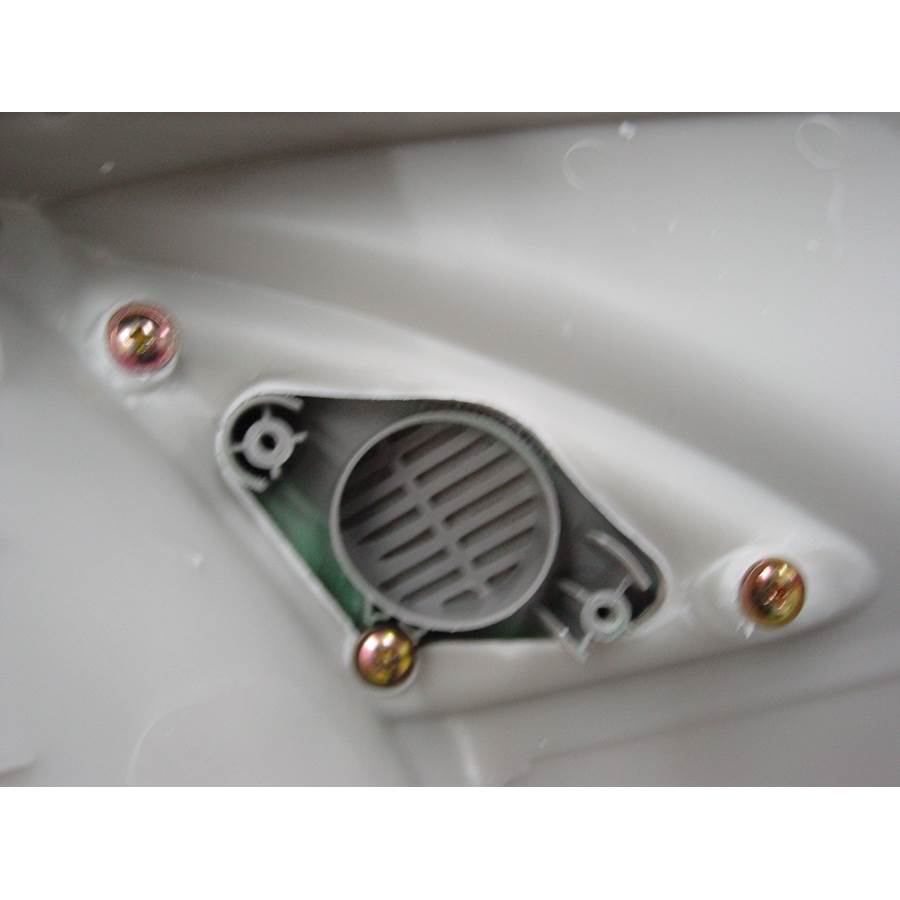 2007 Hyundai Azera Front door tweeter removed