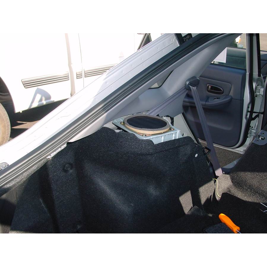 2002 Hyundai Elantra Side panel speaker