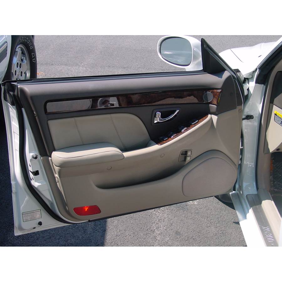 2001 Hyundai XG300 Front door speaker location