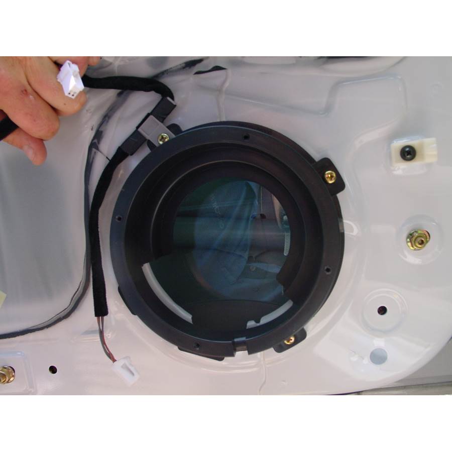 2004 Hyundai XG350 Front door woofer removed