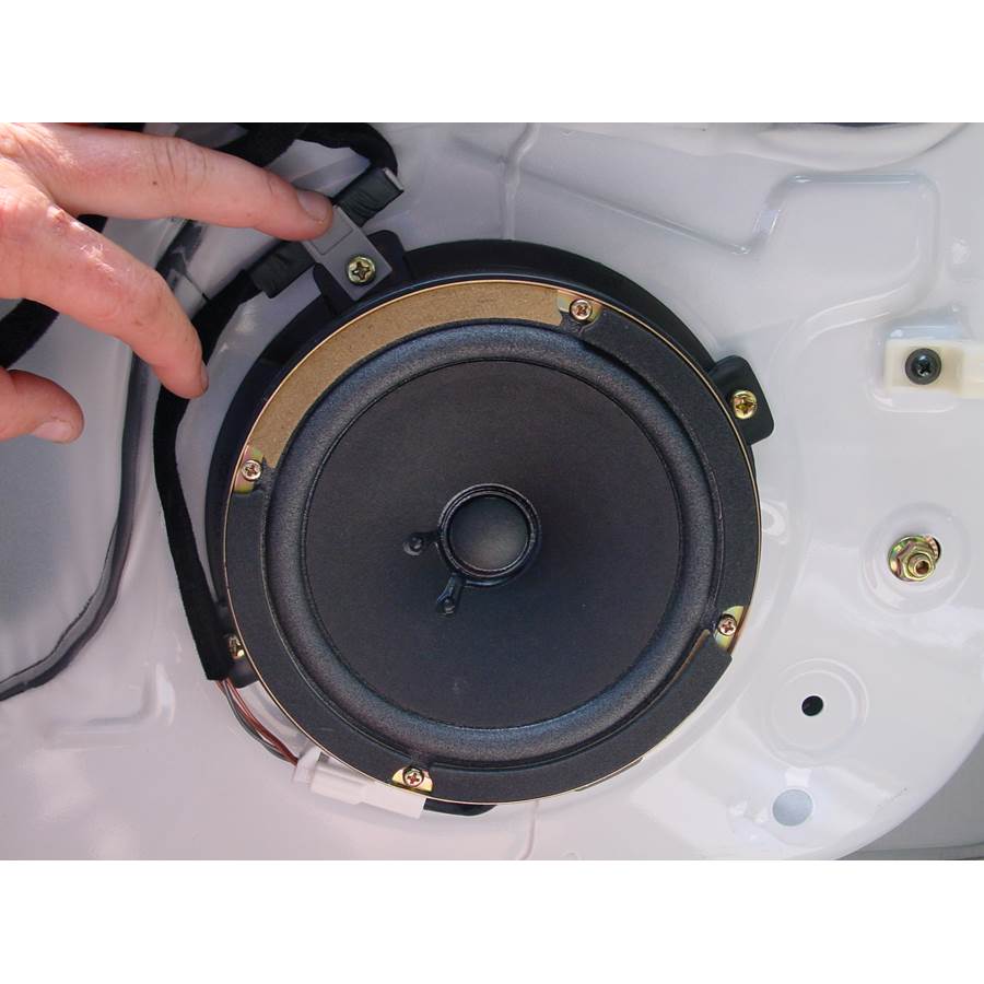 2004 Hyundai XG350 Front door woofer