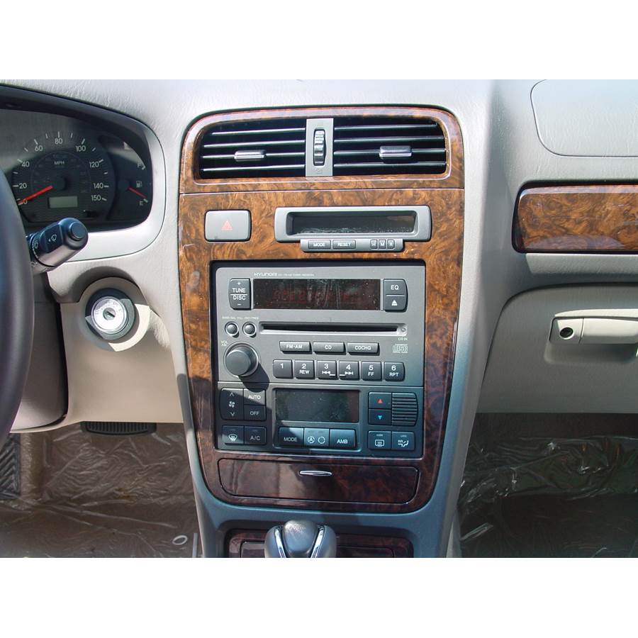 2004 Hyundai XG350 Factory Radio