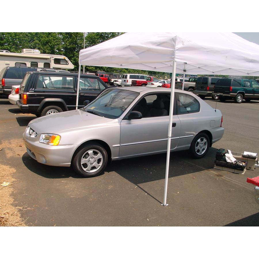 2001 Hyundai Accent Exterior