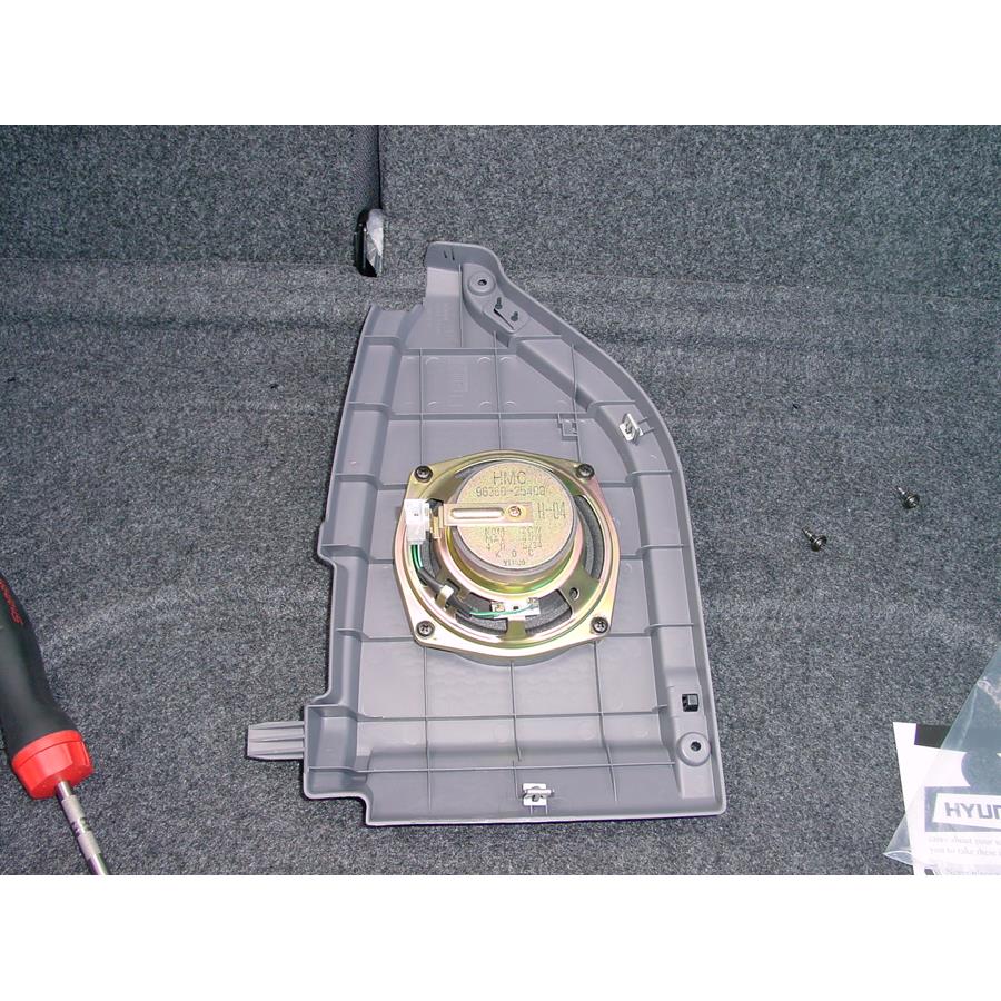 2001 Hyundai Accent Side panel speaker