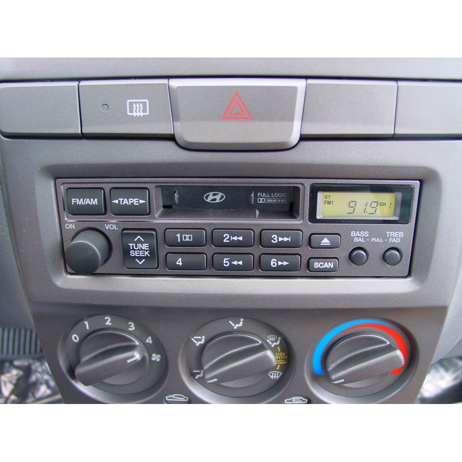 2002 Hyundai Accent Factory Radio