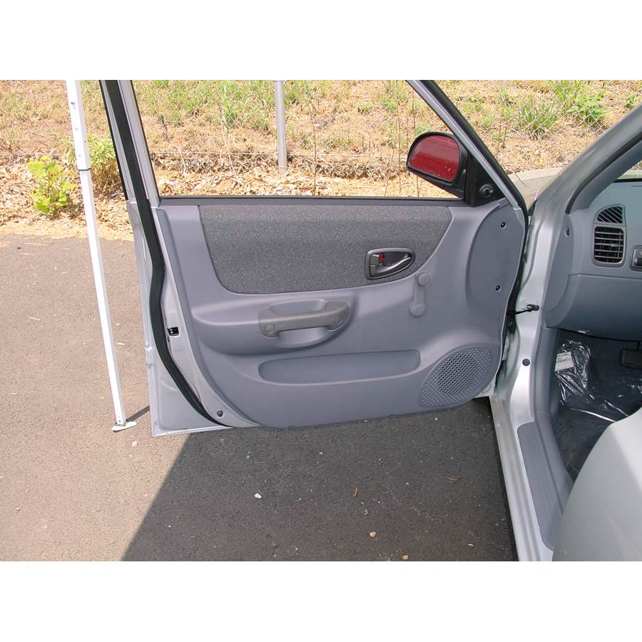 2002 Hyundai Accent Front door speaker location