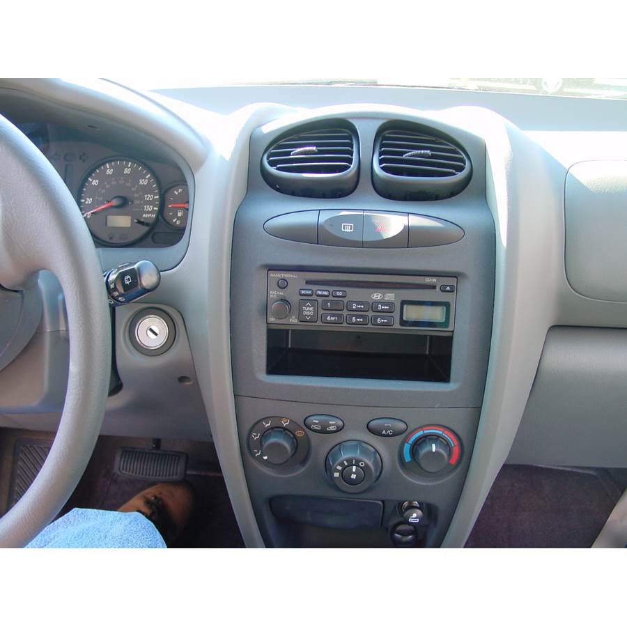 2002 Hyundai Santa Fe Factory Radio