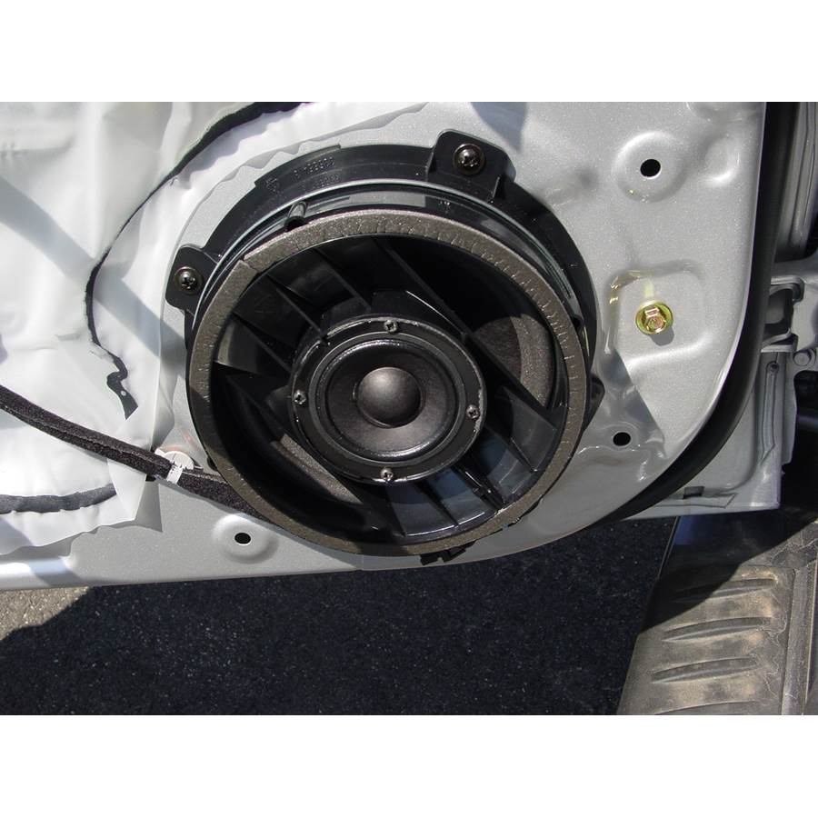 2005 Hyundai Santa Fe Front door woofer