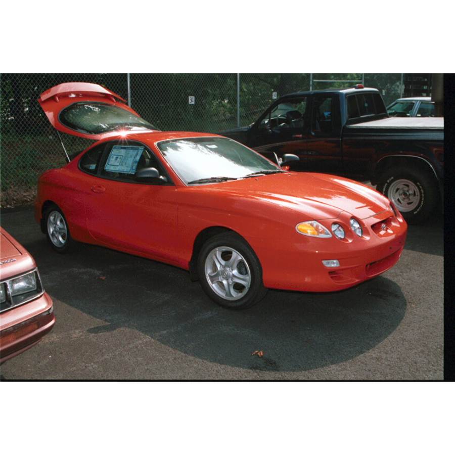 1999 Hyundai Tiburon Exterior