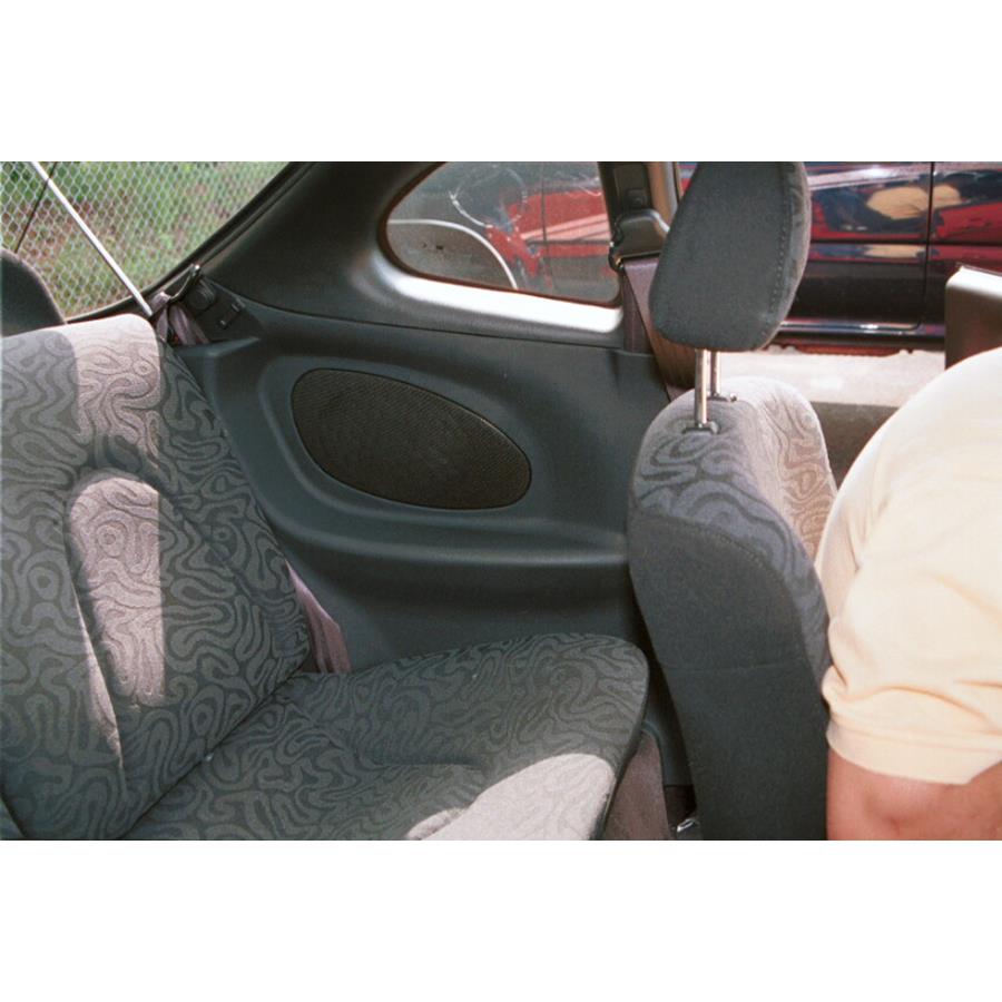 2001 Hyundai Tiburon Rear side panel speaker location