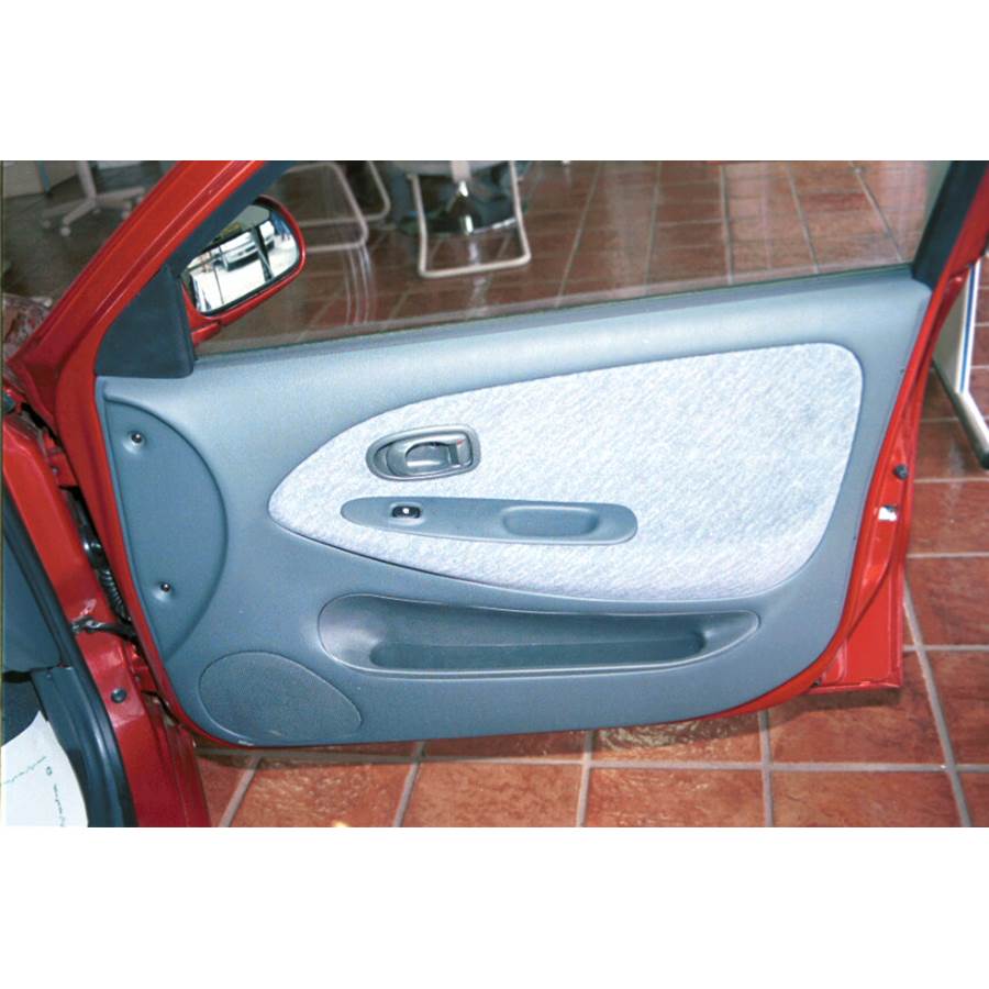 1998 Hyundai Elantra Front door speaker location