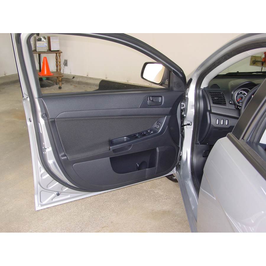2009 Mitsubishi Lancer Front door speaker location
