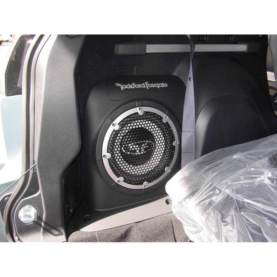 2008 Mitsubishi Outlander Far-rear side speaker location