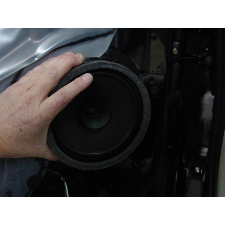 2009 Mitsubishi Outlander Front door woofer