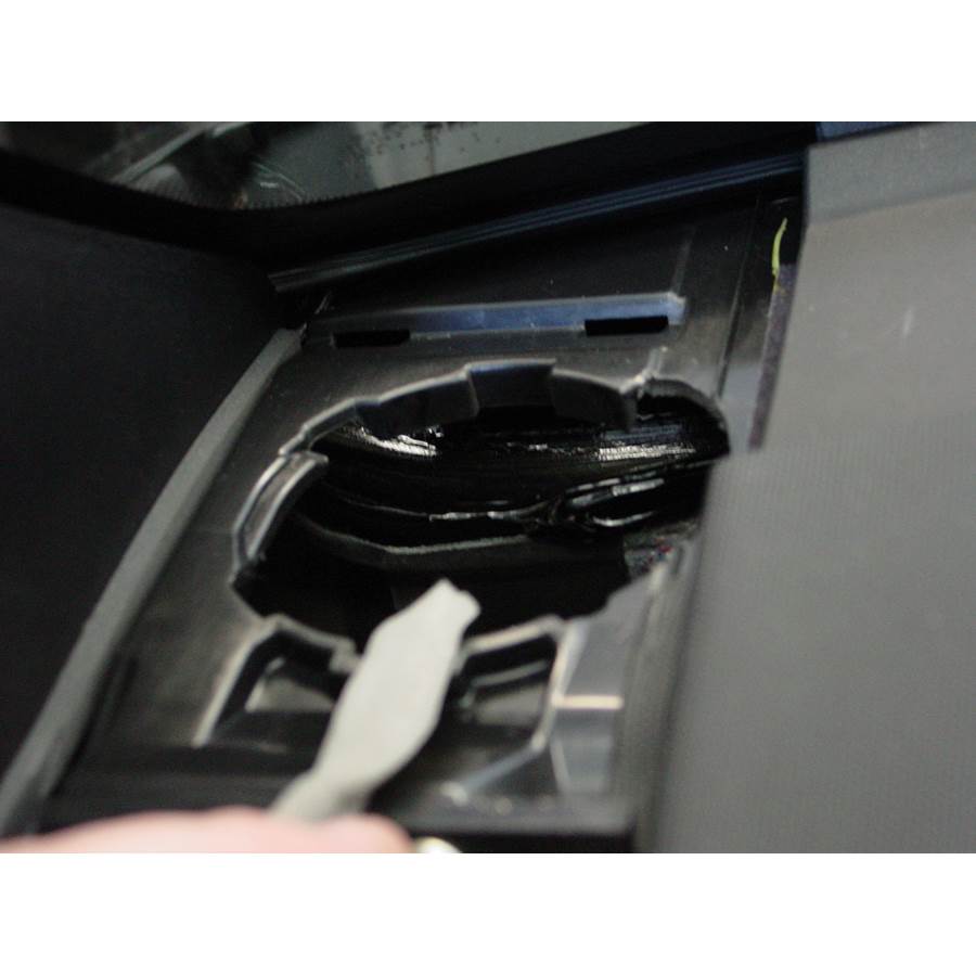 2010 Mitsubishi Galant Dash speaker removed