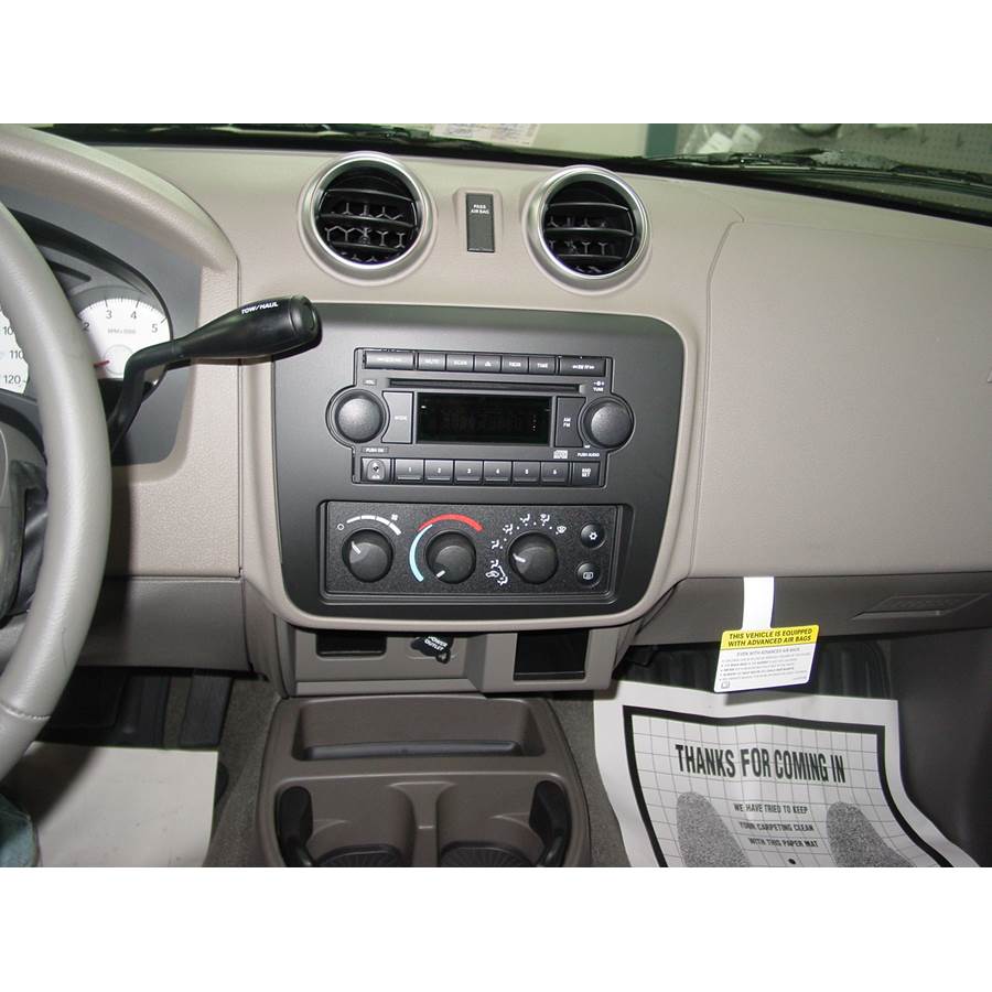 2006 Mitsubishi Raider Factory Radio
