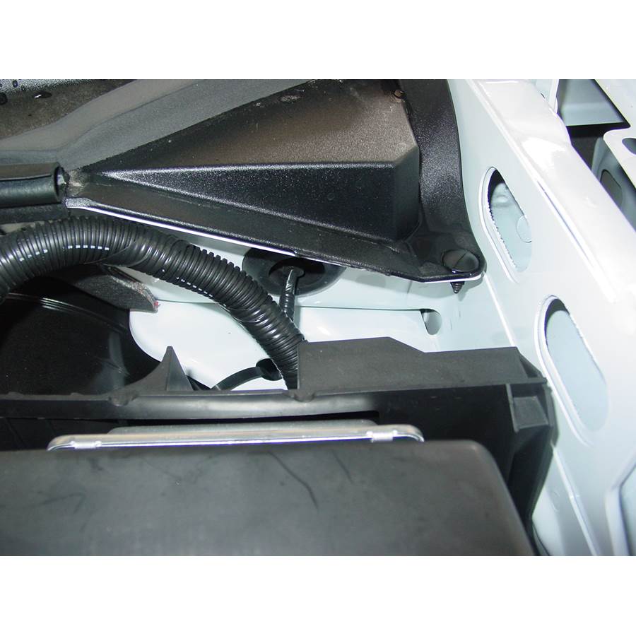 2006 Mitsubishi Raider Firewall access