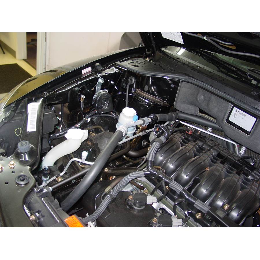 2004 Mitsubishi Endeavor Firewall access