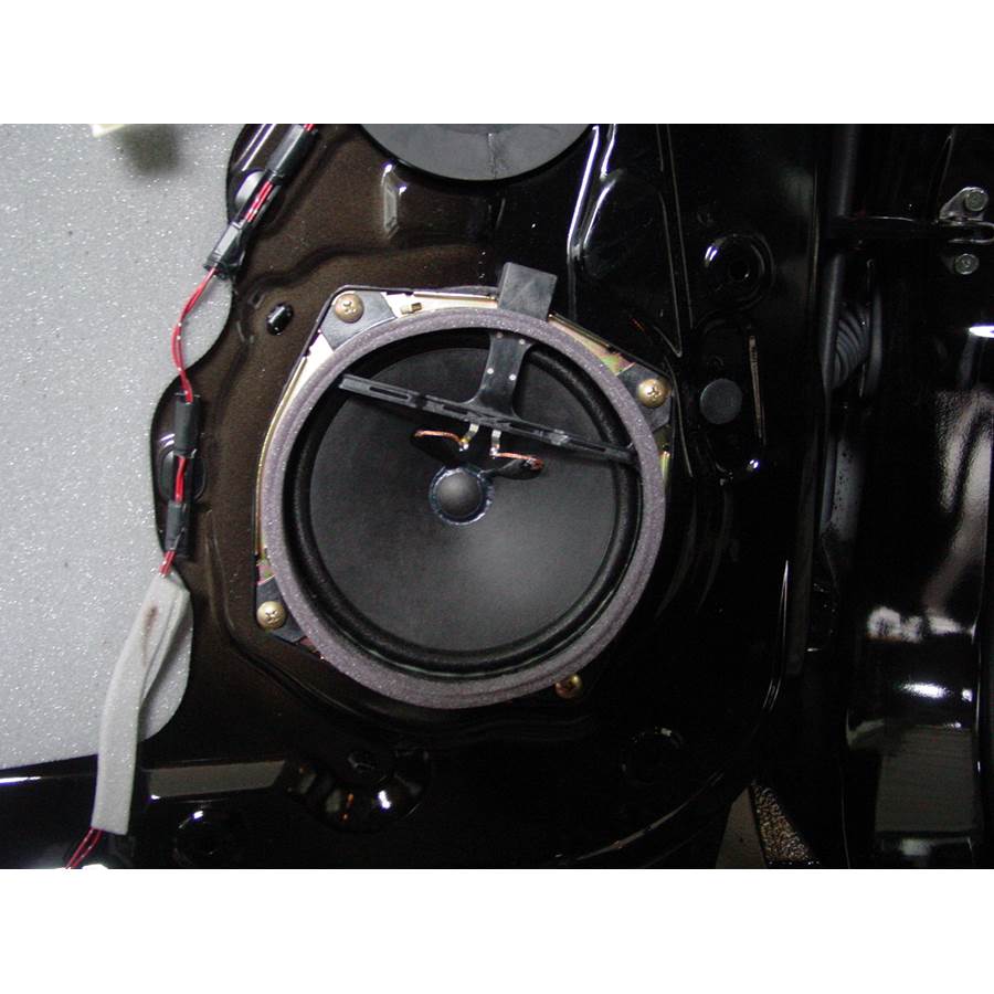 2008 Mitsubishi Endeavor Front door speaker