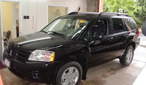 2004 Mitsubishi Endeavor Exterior