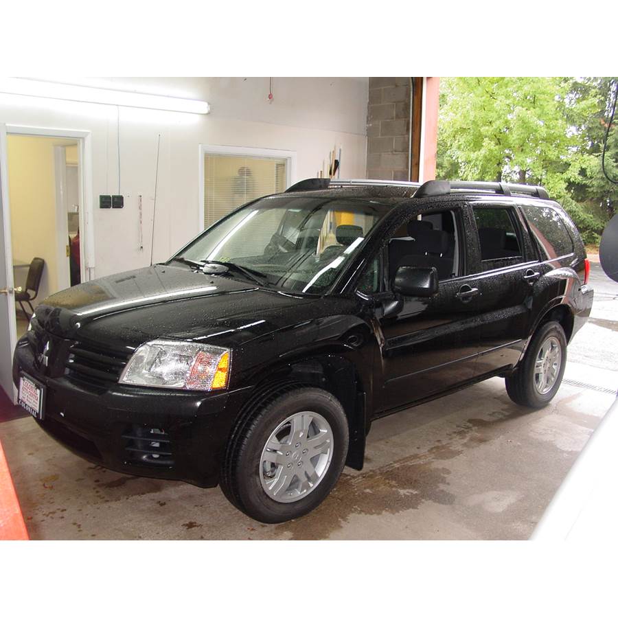 2010 Mitsubishi Endeavor Exterior