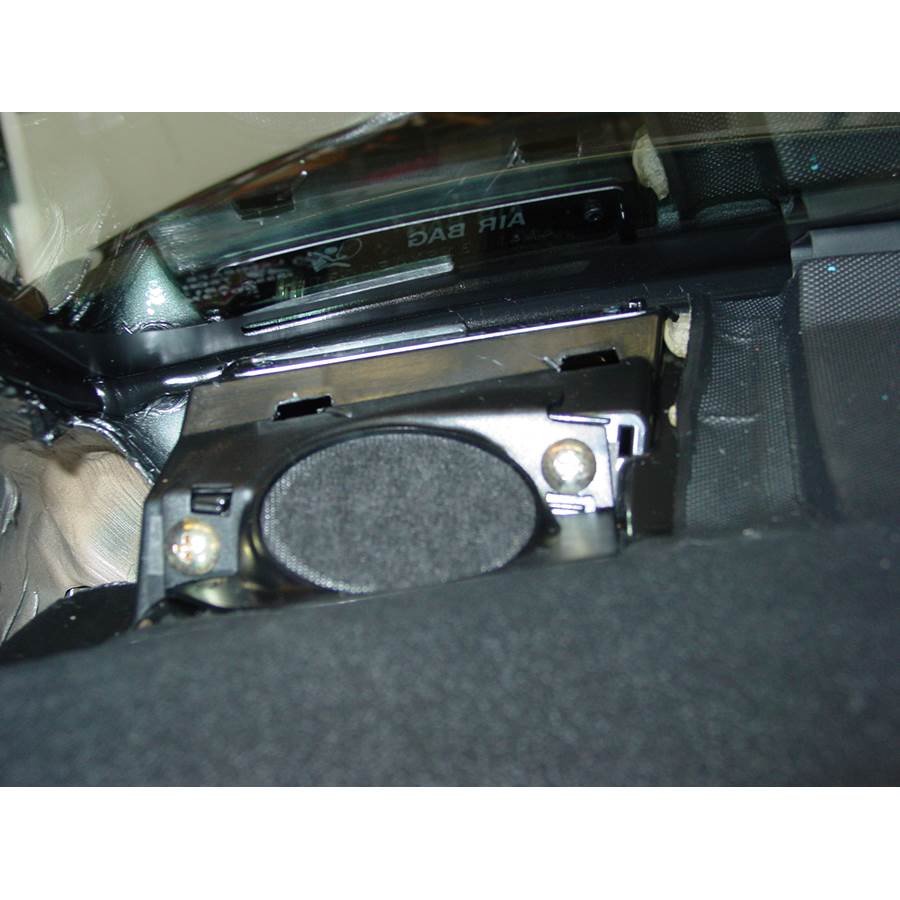 2004 Mitsubishi Endeavor Front pillar speaker