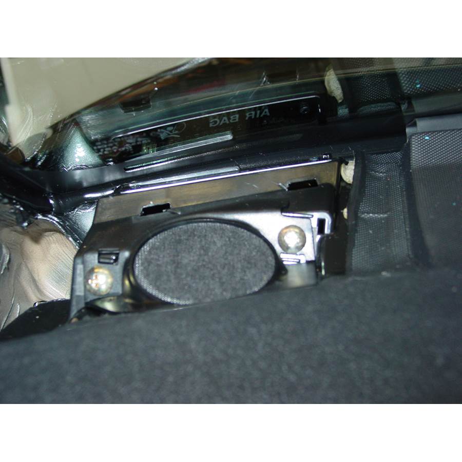 2005 Mitsubishi Endeavor Front pillar speaker