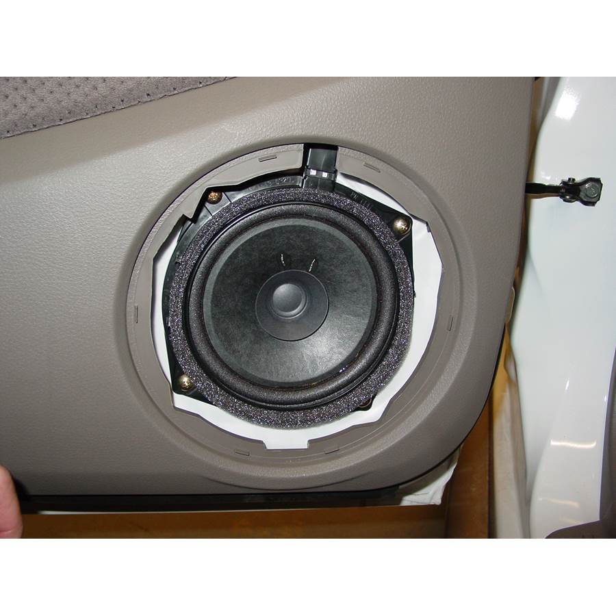 2003 Mitsubishi Outlander Rear door speaker