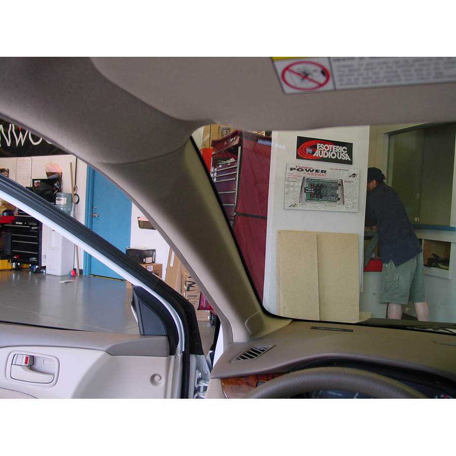 2004 Mitsubishi Lancer Front pillar speaker location