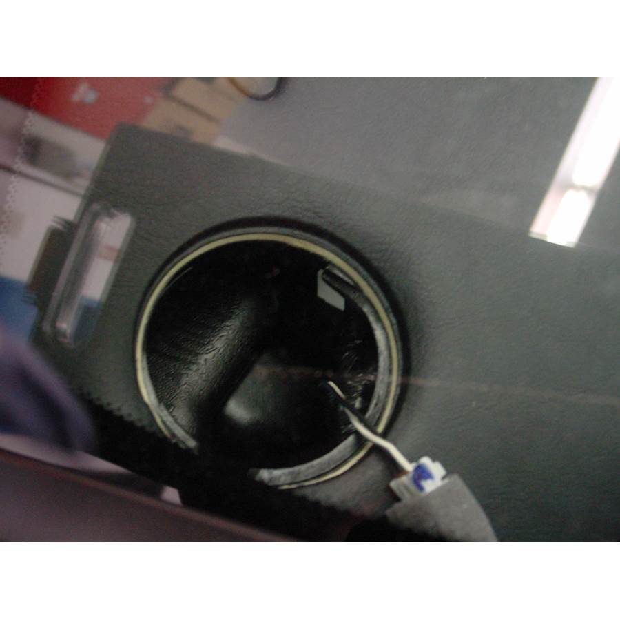 1997 Mitsubishi Diamante Dash speaker removed