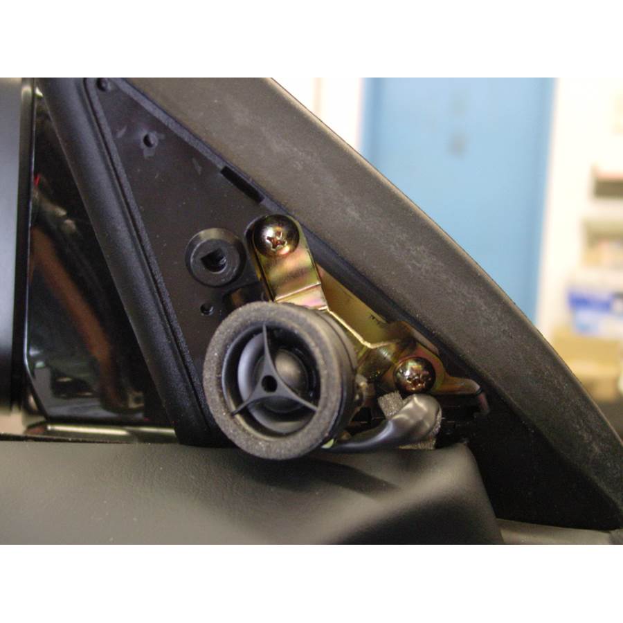 1998 Mitsubishi Diamante Front door tweeter